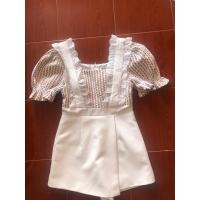 ราคา จั้มสูทงานป้ายลูกไม้แขนตุ๊กตา (25428550908)