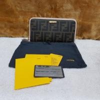 ราคา กระเป๋าสตางค์ Fendi แท้100% (2912422102)