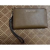 ราคา กระเป๋าคล้องมือ Michael kors 2 ซิป มือสอง (3357792306)