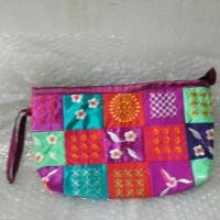 ราคา กระเป๋าผ้าใส่ของอเนกประสงค์ คละสี, คละลาย​ ลายปักจากประเทศเวียดนาม (2242805523)