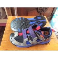 ราคา 13. New balance ยาว 19cm 179฿ (1342151498)