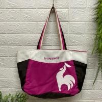 ราคา กระเป๋าสะพาย Le coq sportif กว้าง 17 สูง 10 ก้น 5 นิ้ว ราคา 200 บาท (28157935586)