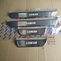 ราคา Mitsubishi Lancer พิซซ่า itlog 93-02 REAR step / คิ้วแผ่นกาบประตู (24337284570)