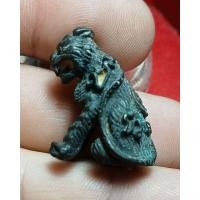 ราคา เสือสิทธิโชค หลวงพ่อเอีย วัดบ้านด่าน ปี19 เนื้อนวะ หายาก (27884901656)