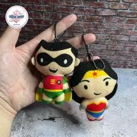 ราคา ชุดพวงกุญแจตุ๊กตา Wonder Woman & Robin น่ารัก (27879941018)