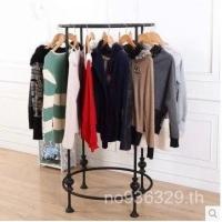 ราคา รอบชั้นวางจอแสดงผลราวแขวนเสื้อผ้าวงกลมเหล็กราวแขวนเสื้อผ้าชั้นชั้นวางสไตล์ยุโรปสองชั้นไม้แขวนเสื้อกลมคู่ JGXV (27142391473)