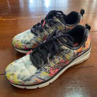 ราคา รองเท้าผ้าใบ SKETCHERS มือสอง (23352775388)