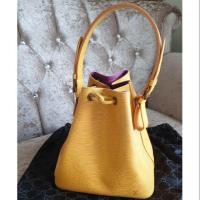 ราคา กระเป๋า​ Louis Vuitton Epi ขนมจีบ​ สีเหลือง​ ของแท้​ มือสอง (7905096813)