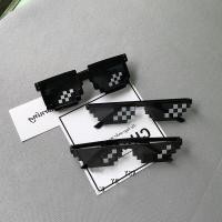 ราคา Ins สีดํา Thug Life แว่นตาชายหาดแว่นตา Thuglife 8bit Men ใหม่แว่นตาโมเสคแว่นตากันแดดสองมิติ (26955846383)