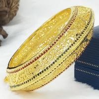 ราคา ส่งฟรี กำไลฉลุทองลงยาโบราณ เครื่องประดับไทย พูนทรัพย์ มีใบรับประกัน BG950500 (26050083773)