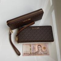 ราคา แท้ พร้อมส่งMK Michael Kors Women's Jet Set Travel Wallet (25974840564)