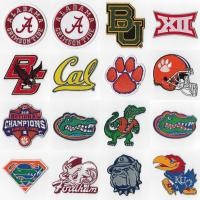 ราคา อาร์มติดเสื้อ ตัวรีดติดเสื้อ อาร์มรีดติดเสื้อ อาร์มปักอเมริกันฟุตบอล NCAA iron on patches ชุดที่ 1 (45650303959)