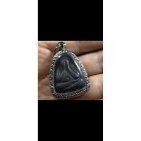 ราคา หลวงปู่โต๊ะปิดตาเนื้อผงใบลานหลังยันต์นะทะนะ (25260223896)