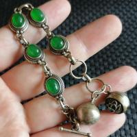 ราคา คอลเลกชันโบราณสาธารณรัฐจีนย้อนยุคเงินเก่าฝังสร้อยข้อมือหยกเก่าวัตถุเก่าที่มีระฆังคู่สุภาพสตรีสร้อยข้อมือเครื่องประดับ11.7 gudong (50050995037)