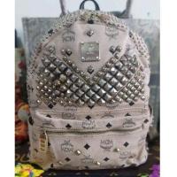 ราคา กระเป๋าเป้MCMหนัวแนวาสติดหมุดสีครีมไซส์กลางมือสอง (23843519502)