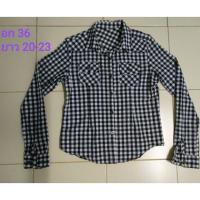 ราคา เสื้อเชิ้ตลายสก็อต เสื้อลายสก๊อต สีขาวดำ คอปก กระดุมหน้า แขนยาว (7639134868)