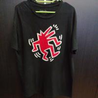 ราคา เสื้อยืดคอกลม บิ๊กสกรีนหน้า Keith Haring สภาพดี (29227850657)
