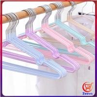 ราคา ไม้แขวนเสื้อ หุ้มยางกันลื่น แพค 10ชิ้น ส่งแบบสุ่มสี ไม่กินเนื้อที่ ไม้แขวนเสื้อสแตนเลส หุ้มยางกันลื่น ไม่หัก coat hanger (23337892523)