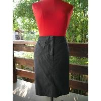 ราคา ๊Used Espada กระโปรงทำงาน สีเทาเข้ม ทรงสอบ ผ่าหลัง size L สาวสะโพกใหญ่ใส่ได้ สภาพดี (6503024009)