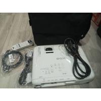 ราคา EPSON EB-S05 3LCD Projector อุปกรณ์ครบพร้อมกระเป๋า สินค้ามือ2 สภาพ95% (28327541849)
