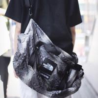 ราคา S A L ESupreme x The North Face Snakeskin Flyweight Duffle Bag SS18 กระเป๋าซูพรีมของแท้จากช็อป (2815463897)