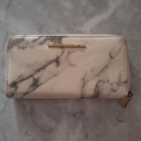 ราคา กระเป๋าสตางค์ผู้หญิง Preloved stradivarius (24517537342)