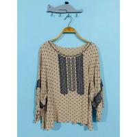 ราคา เสื้อลายจุดผ้าสปันปักลายเหลี่ยม (40122406136)