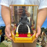 ราคา ชุดพระโสธร เนื้อเรซิ่น สีดำตะไบเพชร หน้าตัก 3 นิ้ว พร้อมตู้กระจกสวยงาม ประดับงาช้างสวยงาม นำไปเป็นของขวัญให้ในวาระโอกาส (17989837312)