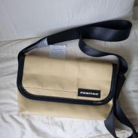 ราคา Freitag Hawaii Five O สีครีมล้วน มือสอง hw แถมถนอมตีนตุ๊กแก ติดกันมุม (18665324492)