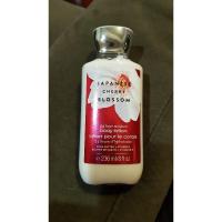 ราคา Bath & Body Works Lotion กลิ่น Japanese Cherry Blossom ขนาด 236 Ml. (2276804555)