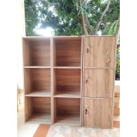 ราคา ตู้ไม้ ล็อคเกอร์ มีประตูปิดเปิด 3 ช่อง 3 ชั้น มีกุญแจล็อคทุกชั้น สีไม้ สวยงาม (ไม่รวมชั้นโล่ง) (5036067053)