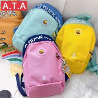 ราคา A.t.a กระเป๋าเป้สะพายหลัง ลายการ์ตูนเป็ดน้อย สีเหลือง น้ําหนักเบา จุของได้เยอะ แฟชั่นฤดูร้อน สําหรับเด็กนักเรียนอนุบาล (19088271858)