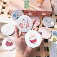 ราคา กระจกเงาลายการ์ตูนHappy smile 7x7cm(รูปแบบซองพลาสติก) ✔️ พร้อมส่ง (สุ่มลาย) กระจก กระจกพกพา (11694112809)