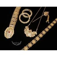 ราคา ชุดเซ็ท เครื่องประดับ ชุดไทย สร้อย สังวาลย์ เข็มขัด กำไล จี้ ปิ่น (1675068065)