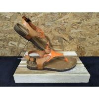 ราคา รองเท้ารัดส้น nuovo by hawkins (9381036319)