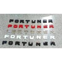 ราคา LOGO FORTUNER ตัวอักษรติดฝากระโปรง (25216937528)