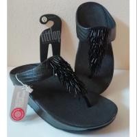 ราคา fitflop สีดำ เบอร์ 8US / ไซส์39 (12369596516)