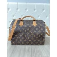 ราคา ส่งต่อกระเป๋าหลุยส์มือสอง❤️speedy30❤️❤️ของแท้จากเพจKUMAแถมสายถักกับดันทรงให้นะคะ (19622663813)