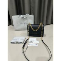 ราคา กระเป๋าสะพาย Charles&Keith ของแท้ พร้อมส่ง (27700241859)