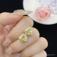 ราคา ชุดเครื่องประดับสวารOV 3 ชิ้น ประกอบด้วยหู hoop แหวนหัวใจ และคอลเล็กชันสร้อยคอ ออกแบบสวยงามในโทนสีเหลือง เหมาะสำหรับคนรักแฟชัน (50900972221)