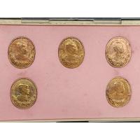 ราคา ชุดเหรียญพระพุทธเบญจภาคีมหาราช สร้างในโอกาสเสด็จประพาสประเทศศรีลังกา ครบ 100ปีเนื้อกะไหร่ทองครบชุด กล่องเดิมๆ หายาก (43621359714)