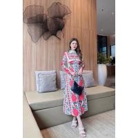 ราคา (4xl) เดรสยาวแขนยาว คอปก ลายดอก สีแดง สวยมาก งานป้าย chalita (22161738427)