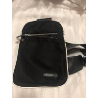 ราคา กระเป๋ามือ2 คาดอก คาดบ่า giordano สีดำ สภาพ 99.99% (5869417563)