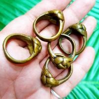 ราคา แหวนพิรอด หลวงพ่อเดิม วัดหนองโพ เนื้อทองเหลืองเก่า(คละไซส์)เหมาะพกบูชาติดตัว จะรอดพ้นจากภัยต่างๆรอดพ้นจากคนพาล (9277445667)