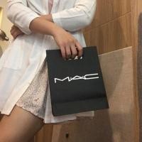 ราคา ถุงกระดาษ แบรนด์ MAC ของแท้ ภาพตรงปก!! ถุงเครื่องสำอาง MAC (4210485352)