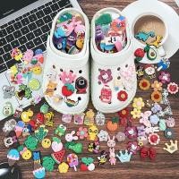 ราคา Jibbits Crocs รองเท้าแตะน่ารักสไตล์ใหม่เทรนด์แฟชั่นดอกไม้ดอกไม้ดอกไม้ (22616430369)