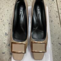 ราคา รองเท้าคัชชูหนังแก้ว 40” (5617595146)