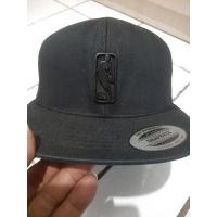 ราคา NBA Official Iron Logo x Yupoong Snapback หมวกรถบรรทุก มือสองเดิม (26656193331)