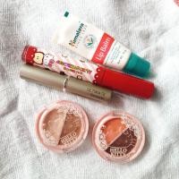 ราคา ส่งต่อ Himalaya lip balm / oriental princess /4u2 / daiso eyeshadow (3267462324)