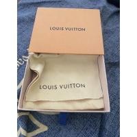 ราคา กล่องส้มและถุงผ้าหลุยส์ใส่กระเป๋าตังค์สั้น LVของแท้ (22704791503)